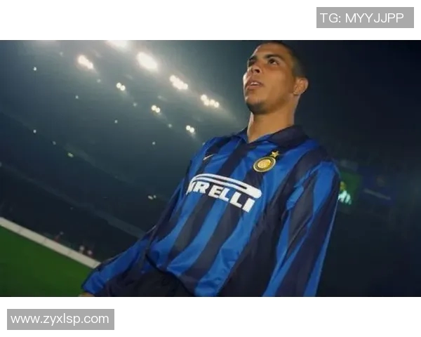 足球明星罗纳尔多的传奇之路与影响力分析