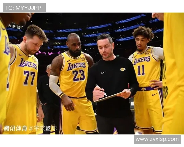 湖人对国王精彩回顾：赛场上的激烈对抗与精彩瞬间分析